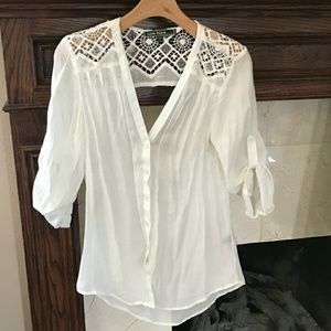 Love stitch white shirt like new